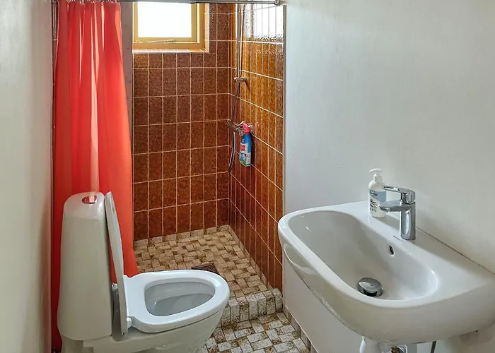 2 Bedroom Amazing In Σπίτι διακοπών